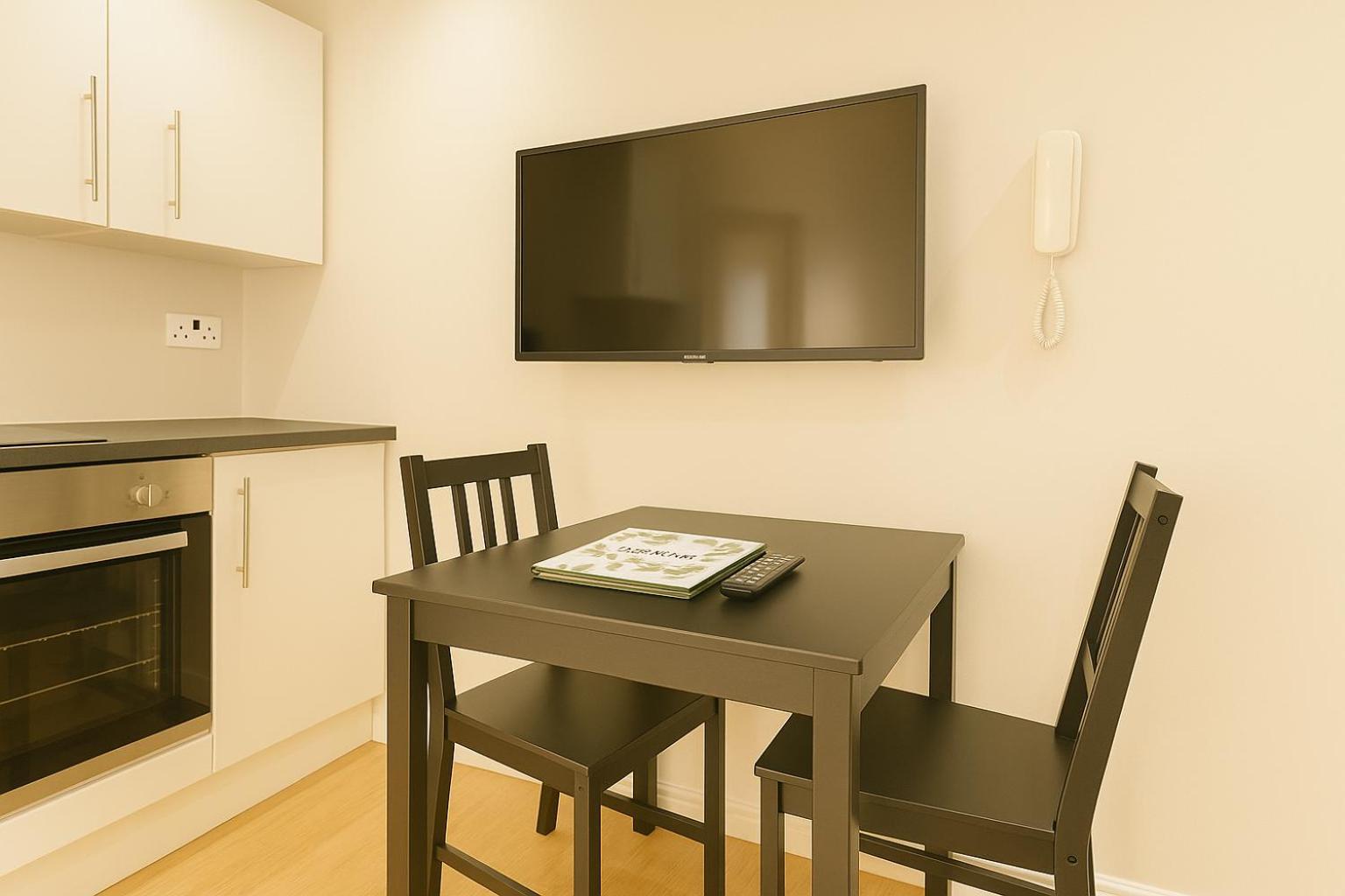 קארדיף One Bedroom Apartment In City Centre מראה חיצוני תמונה